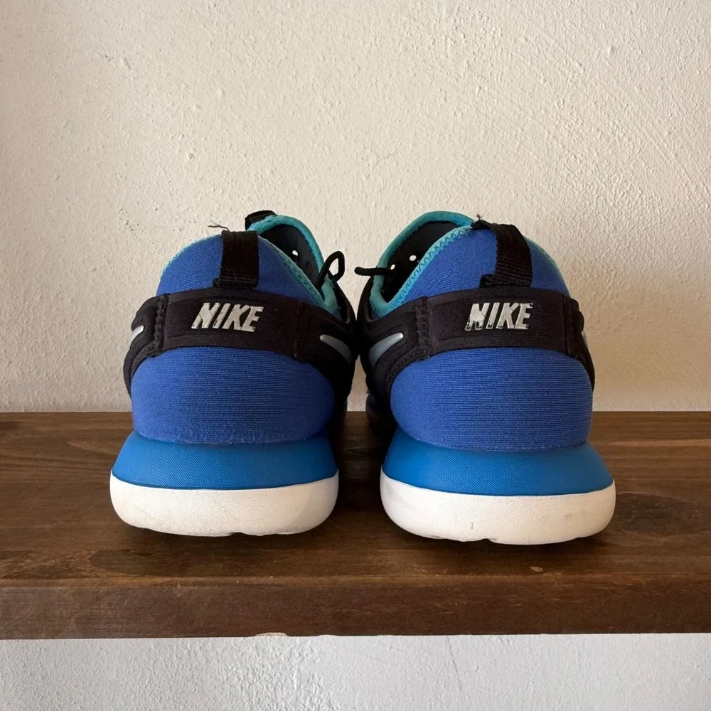 Nike Roshe Two GS Sneakers Youth 5.5Y Black Blue Running Shoes 844653-002